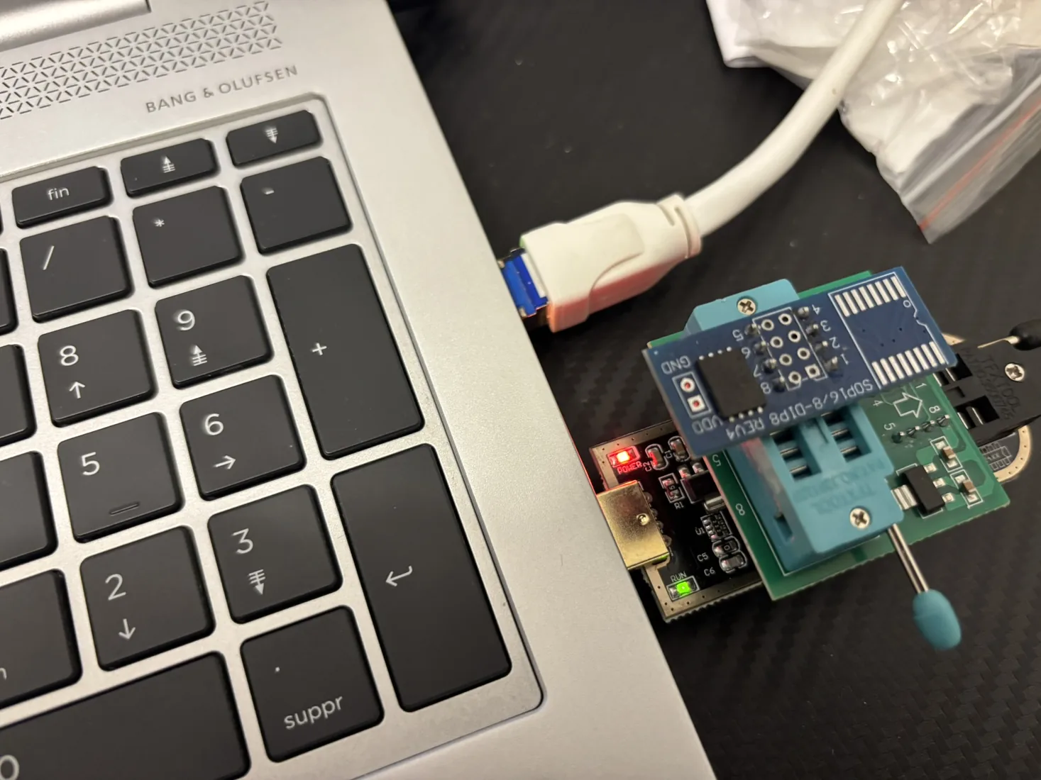 Flash BIOS et reprogrammation SPI réalisé par PC @ TOP à Valenciennes